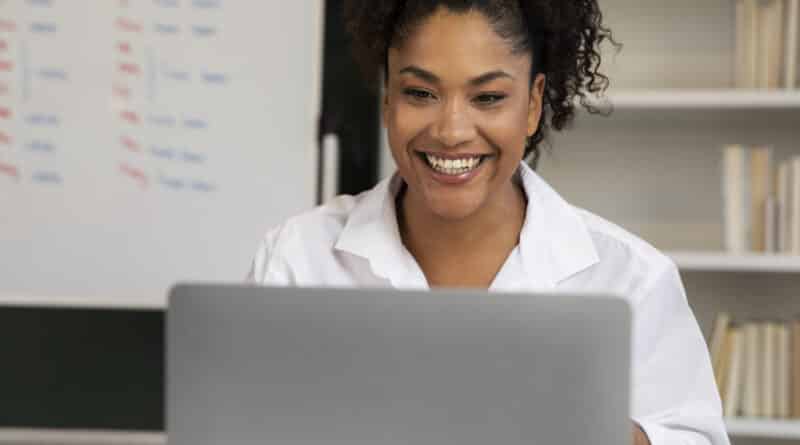 corrigir provas online
